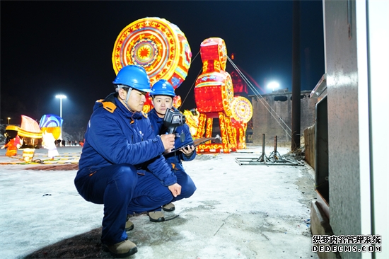 萝卜快跑集体停摆无人驾驶出租车面临安全大考